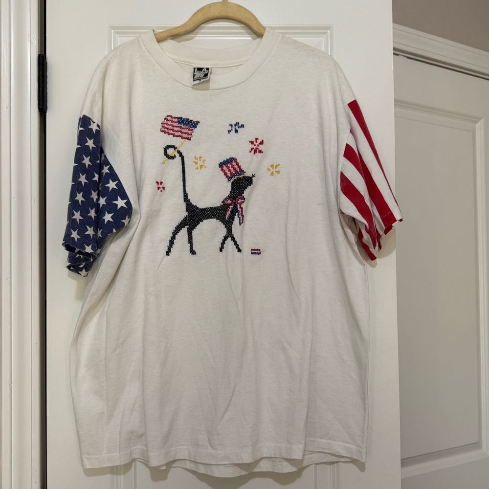 RARE Vintage Needlepoint Cross Stitch Patriotic Cat T-shirt XLarge Grannycore